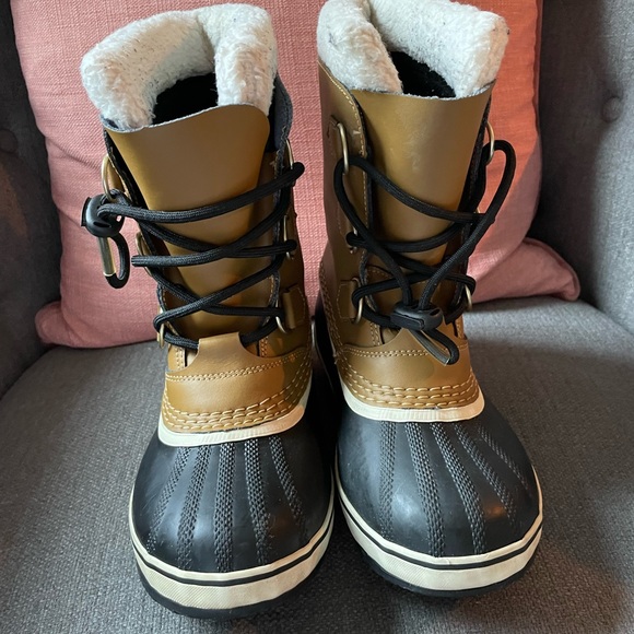 Sorel Children’s Yoot PAC TD waterproof winter boot size 2 - Picture 2 of 3
